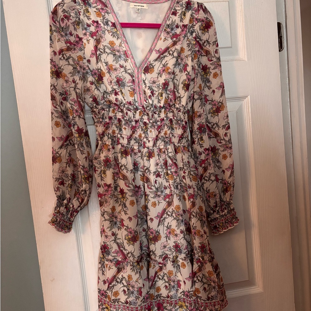 Max Studio White Floral V-Neck Smocked Waist Long Sleeve Dress